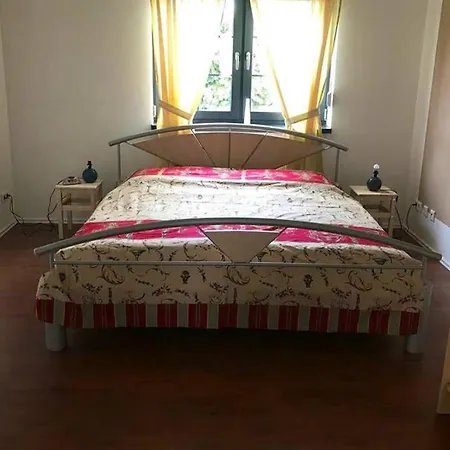 Appartm. Near Nuernberg - 6 Guests- Car Possible